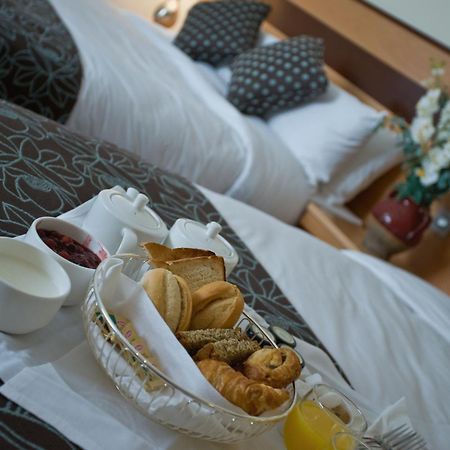 Ard Ri House Hotel Tuam Esterno foto