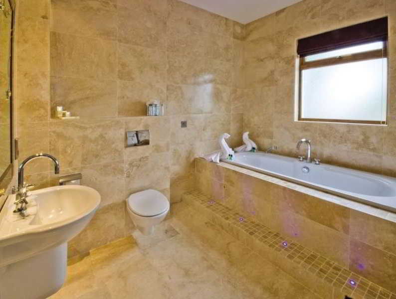 Ard Ri House Hotel Tuam Esterno foto