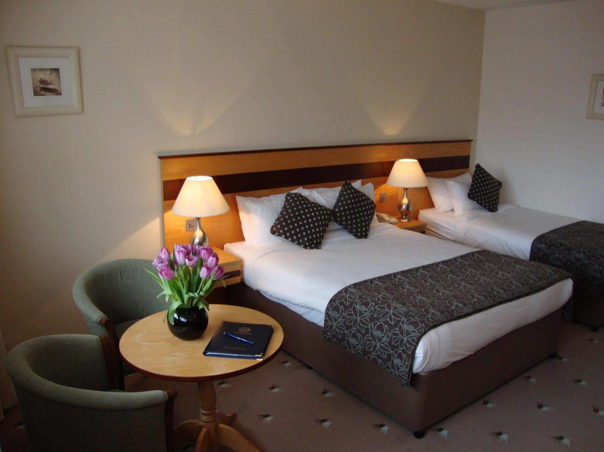 Ard Ri House Hotel Tuam Esterno foto